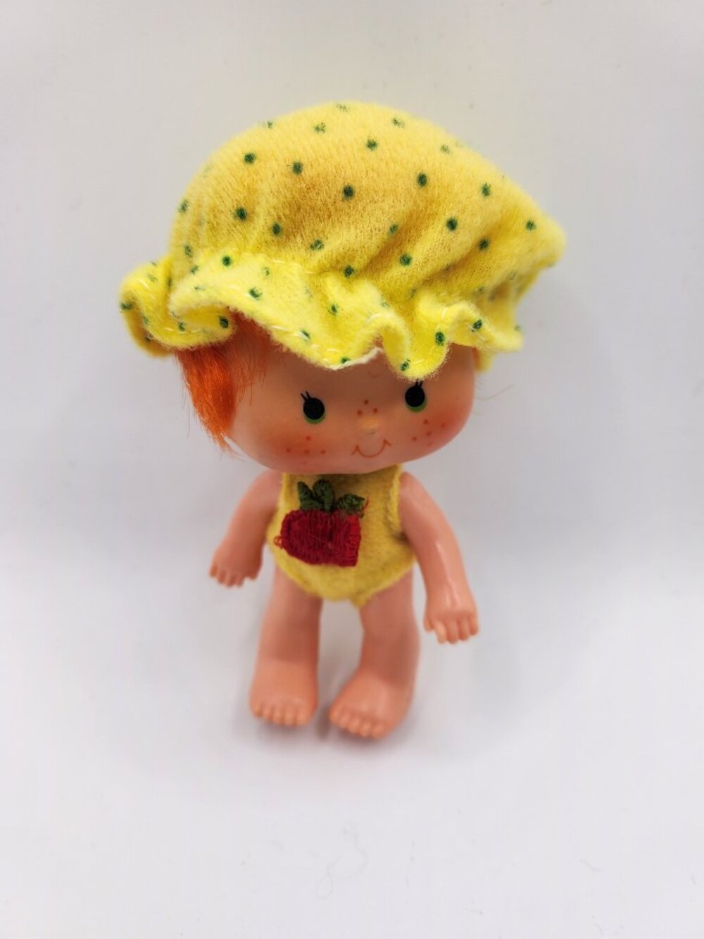 Vintage 1980s Kenner Strawberry Shortcake Apple Dumplin Baby Doll Bonnet Romper